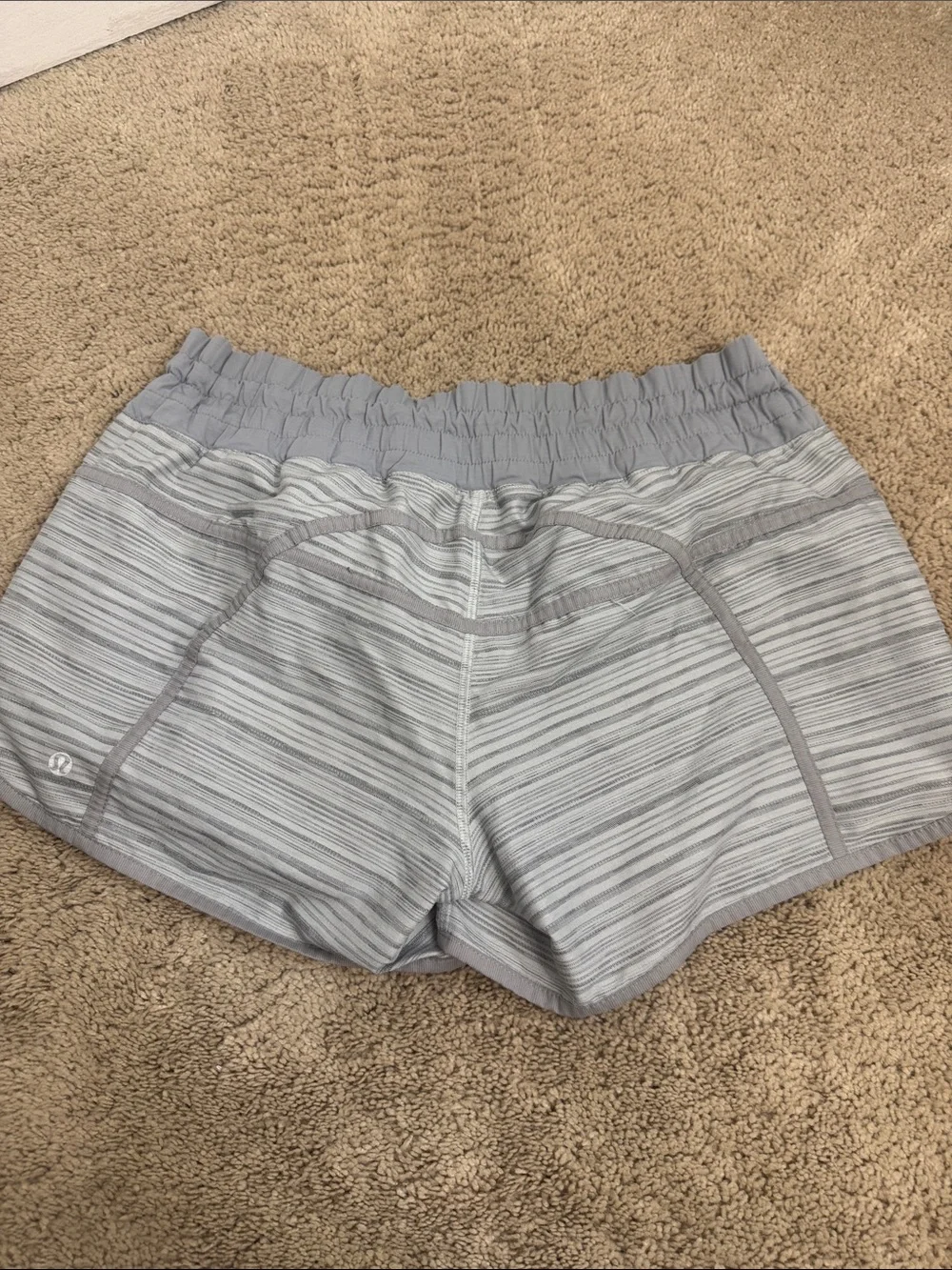 Lululemon Tracker Short II Grey/ Lime Sz 10 Blokette Sporty Chic